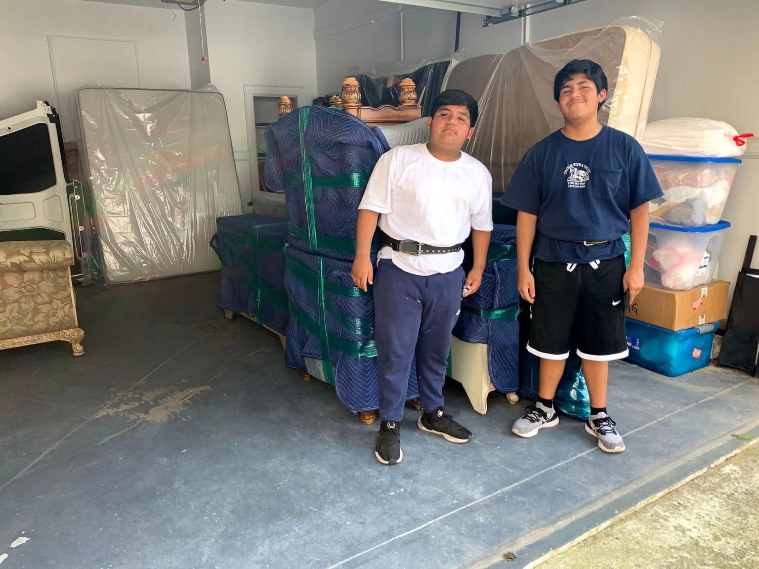 Moving Llamas crew at work